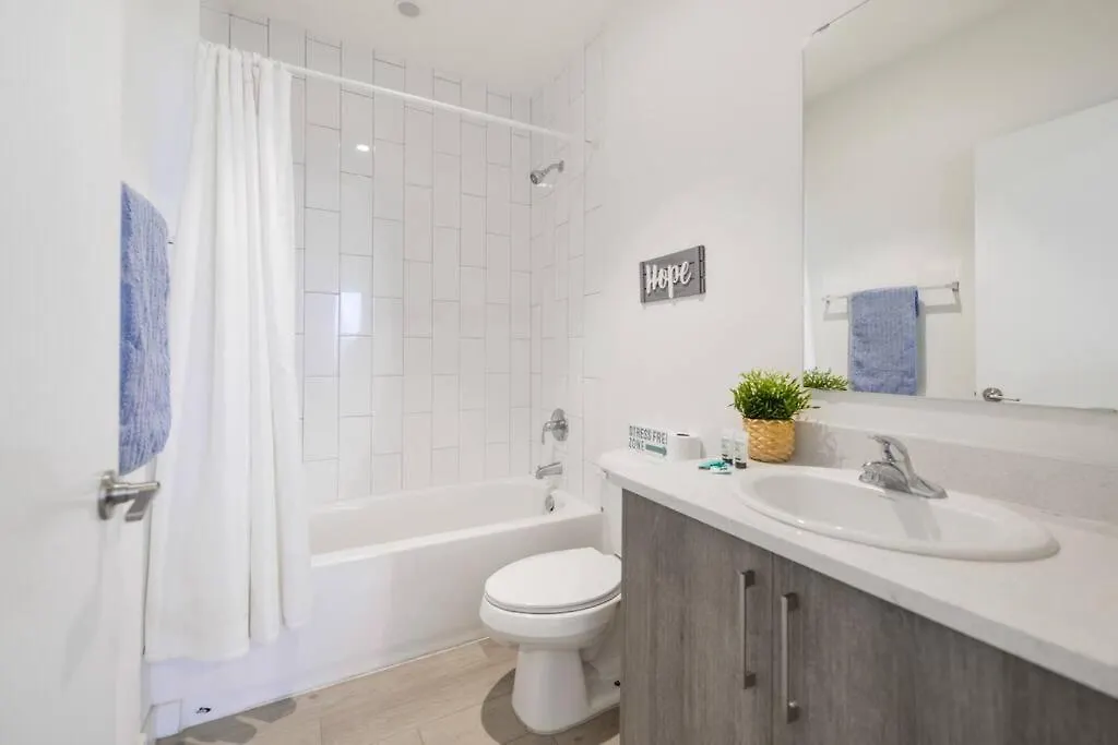 Holiday home Fantastic Townhouse 15minutes From The
