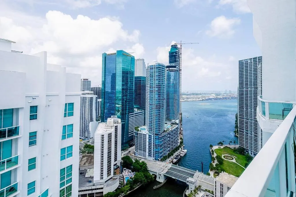 Blue River At Brickell Penthouse Hotel apartamentowy *