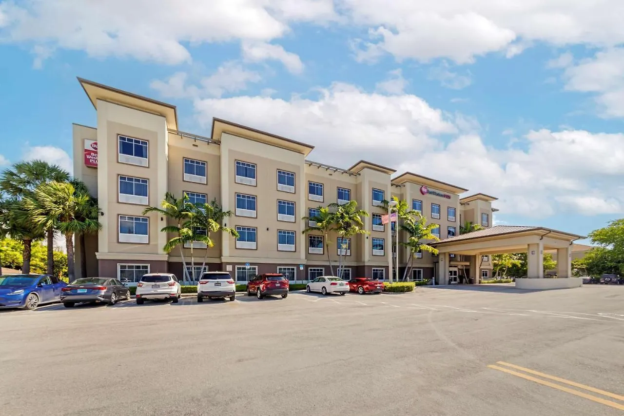 Western Miami Airport North &