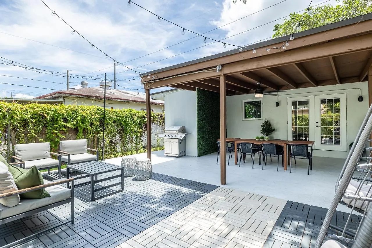 I - Design District - Lux 3br Holiday home *