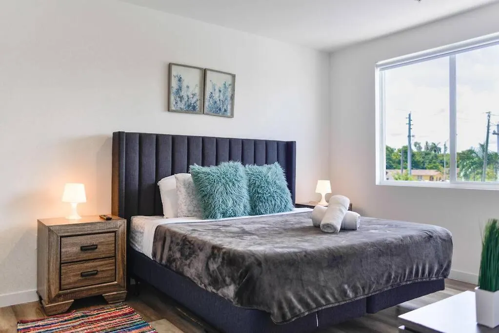 Awesome 3br Townhouse 15minutes From The Apartment Miami