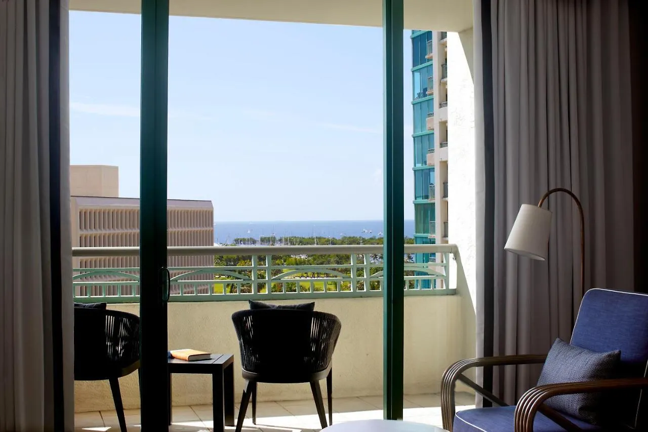 Hotel The Ritz-carlton Coconut Grove, 5*