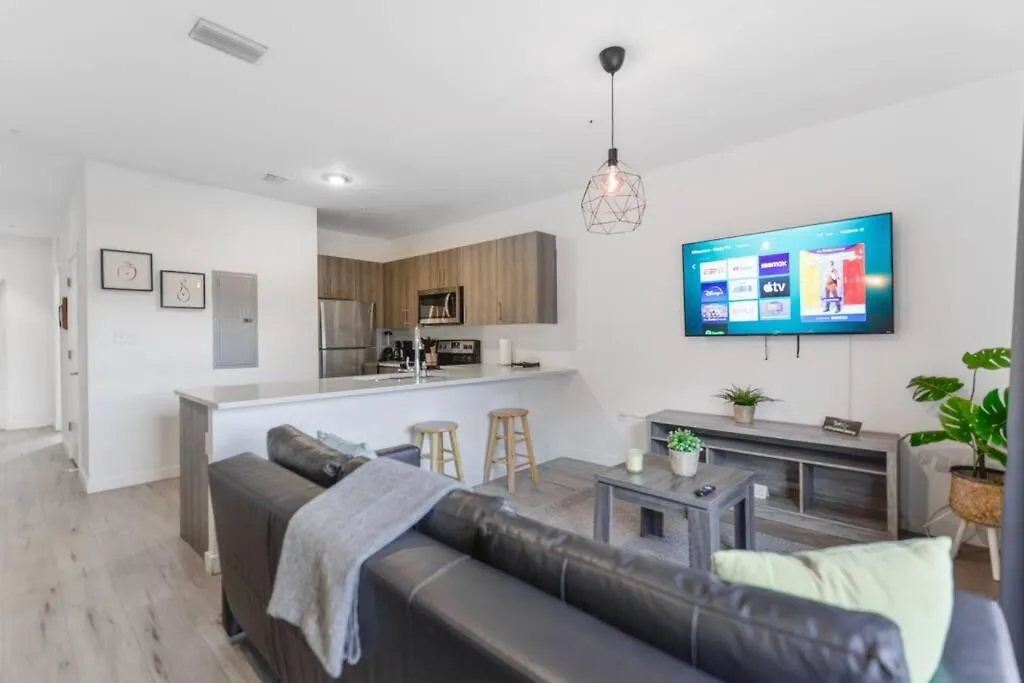 Wonderful Townhouse With 3 Bedrooms