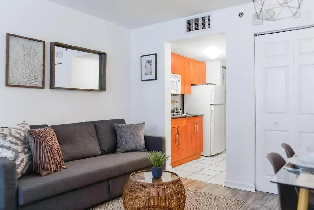 Apartment Amazing Studio Apt @brickell With Pool & Parking *