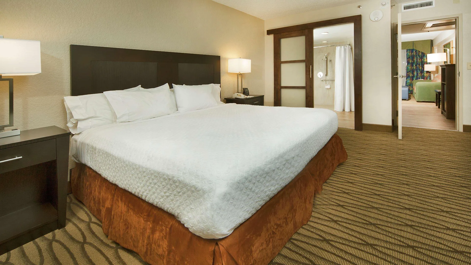 Embassy By Hilton International Airport 4* Miami
