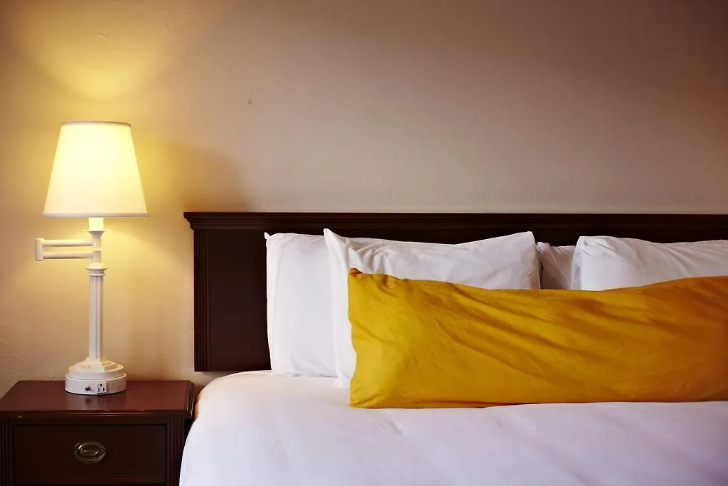 Travelodge By Wyndham Biscayne Bay Hotel Miami