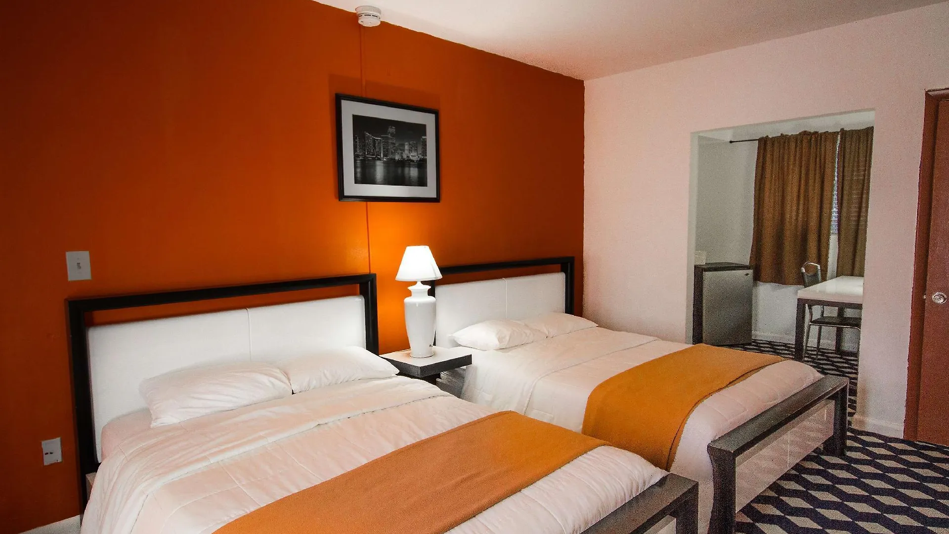 Travelodge By Wyndham Biscayne Bay