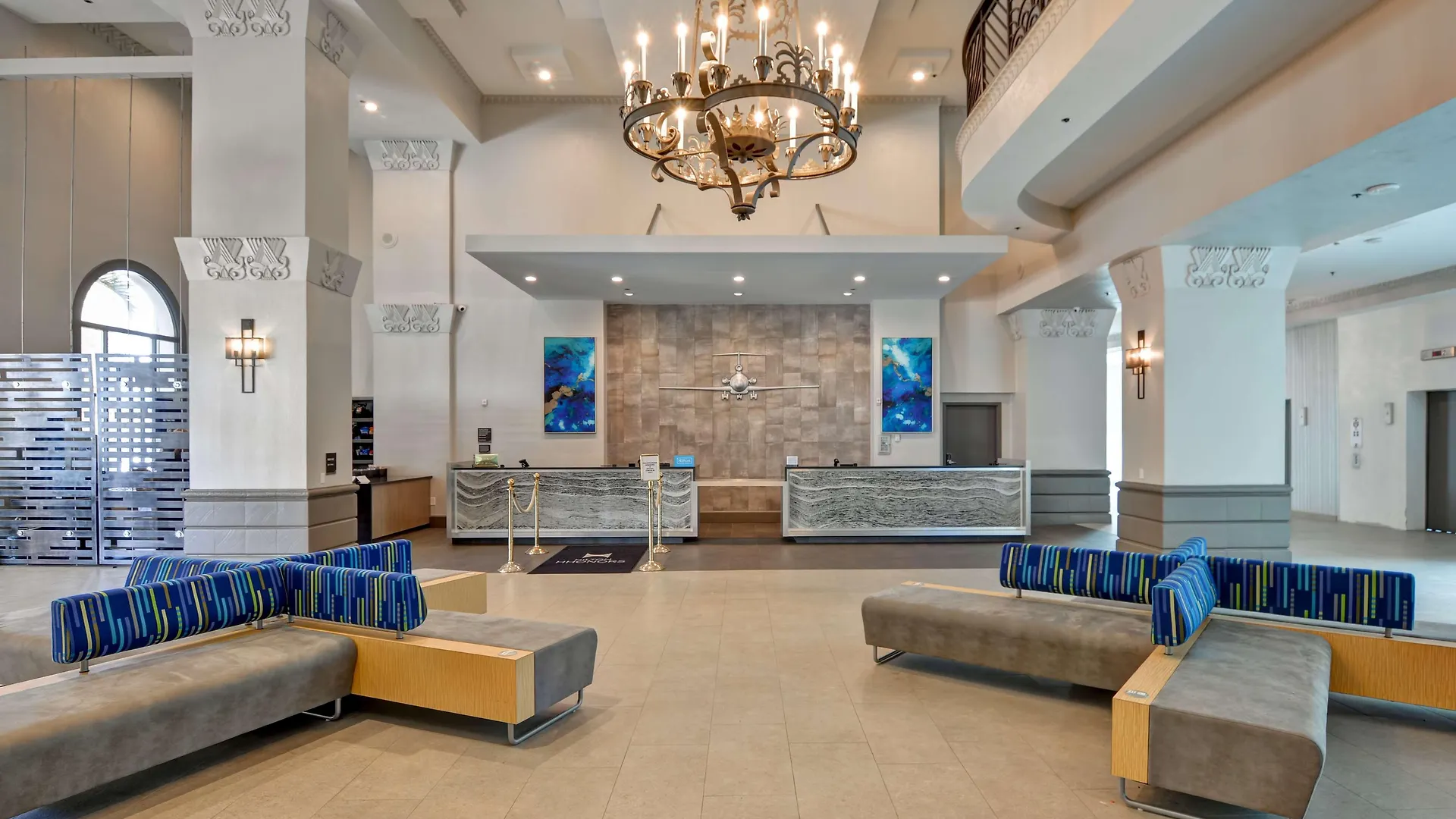 Hotell Embassy By Hilton International Airport 4*