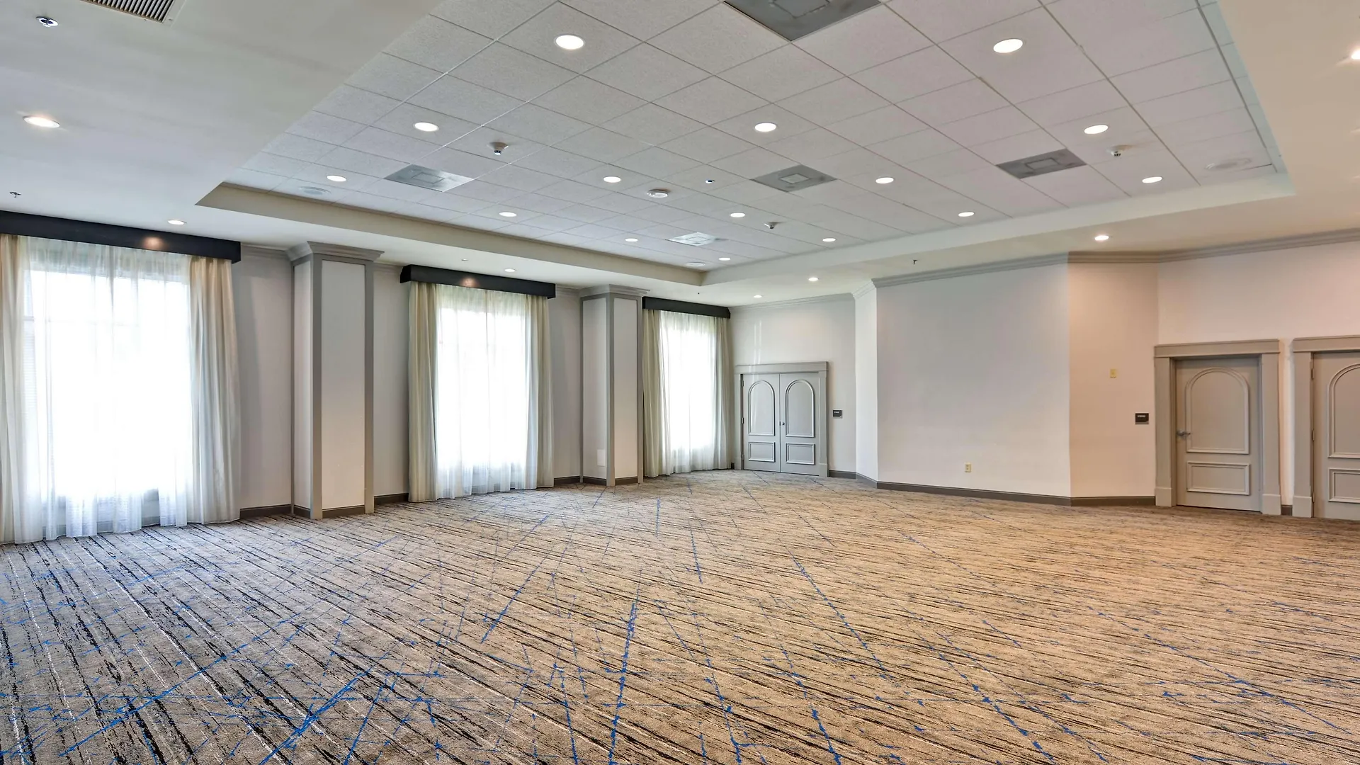 Embassy By Hilton International Airport Miami