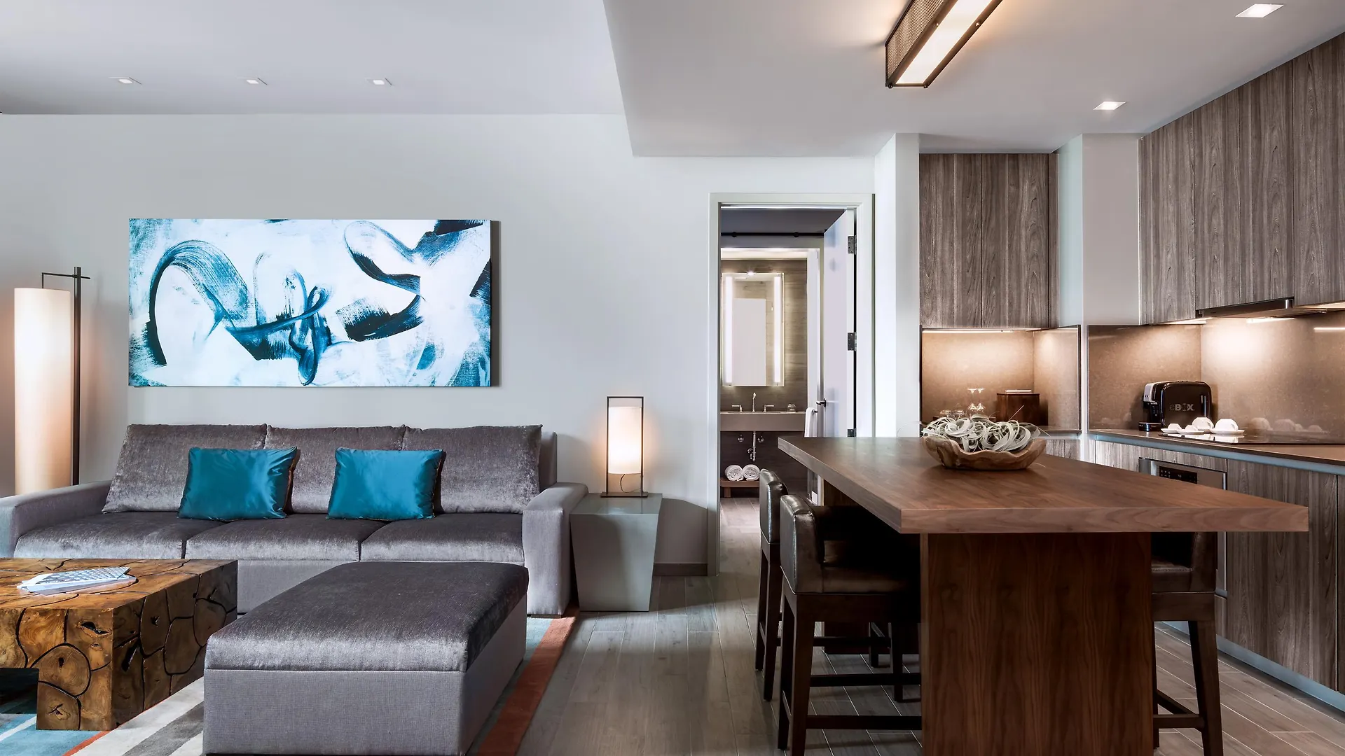 Hotel East 4*