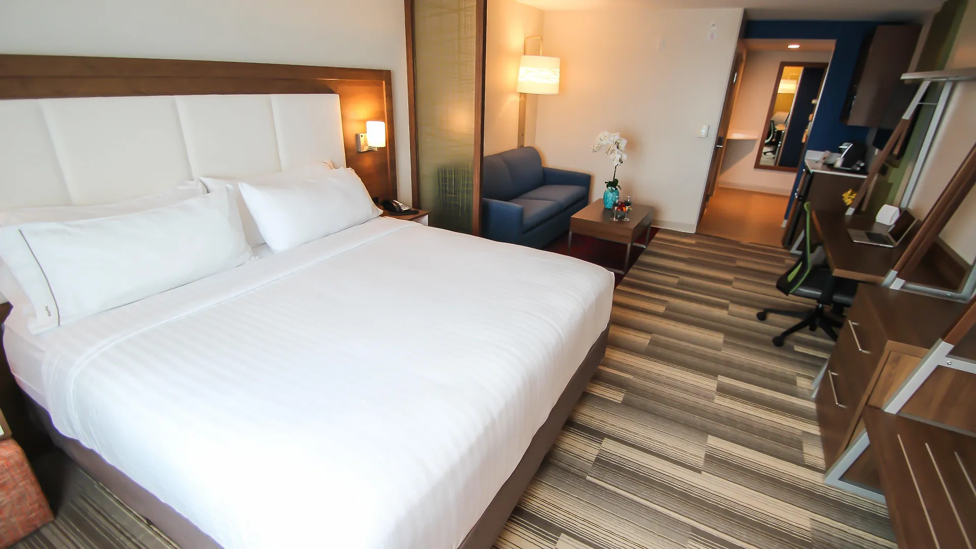 Express & Airport East By Ihg 3* Miami