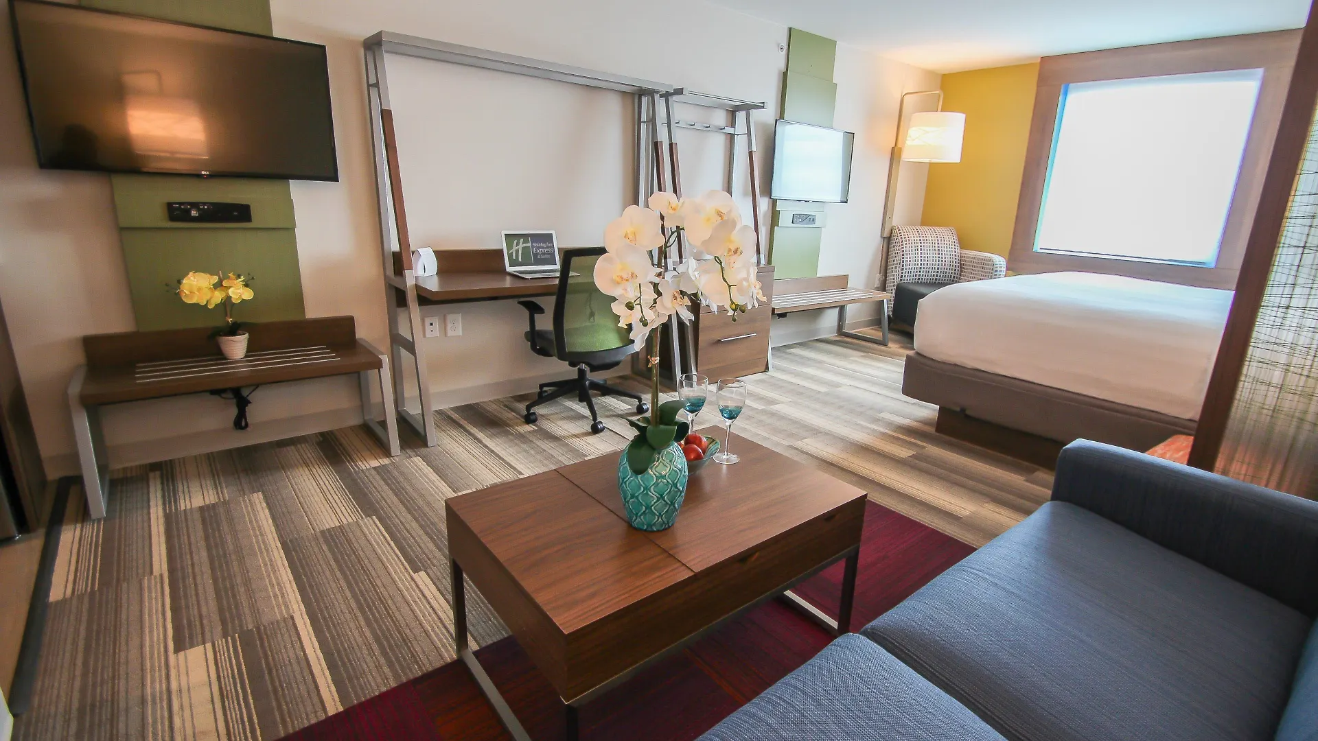 Express & Airport East By Ihg Miami