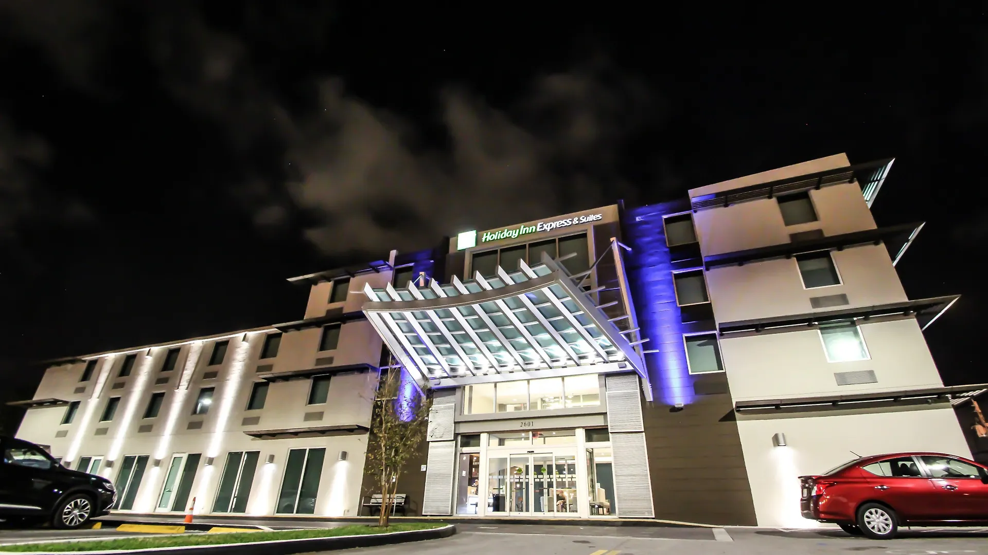 Hotel Express & Airport East By Ihg 3*