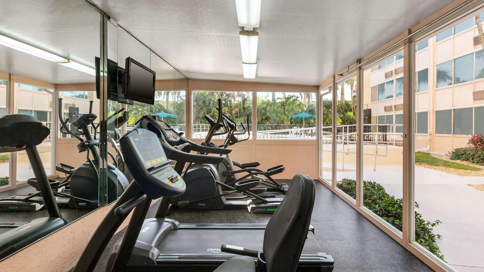 Envision International Airport Hotel