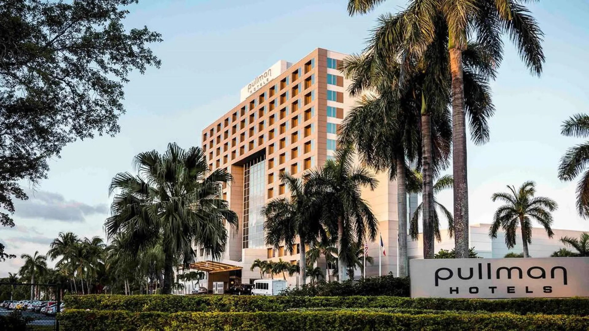 Hotel Pullman Airport Miami
