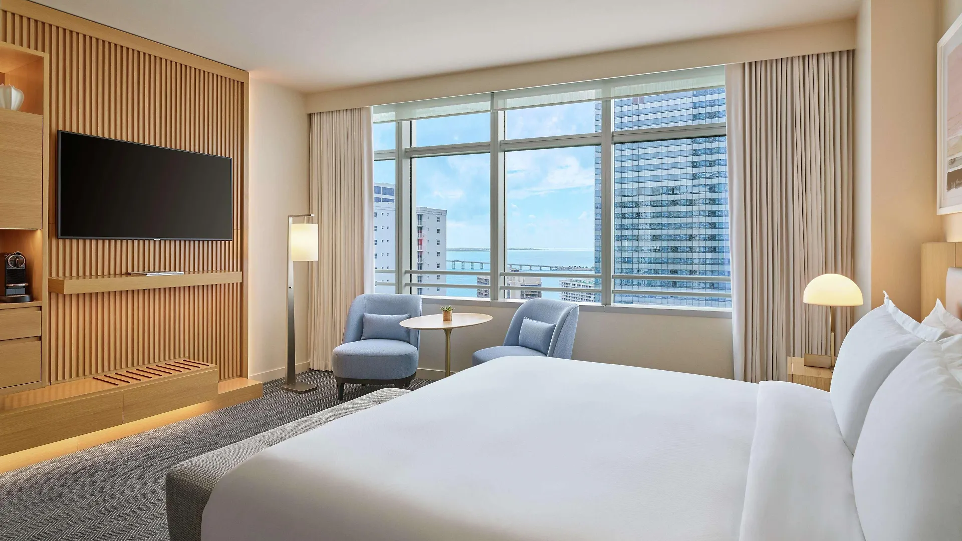 Aka Brickell 5*