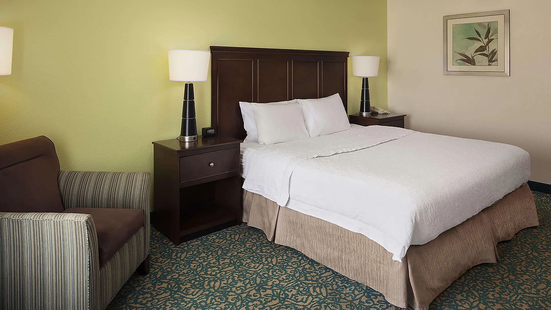 Hampton & Miami-doral Dolphin Mall Hotel Miami