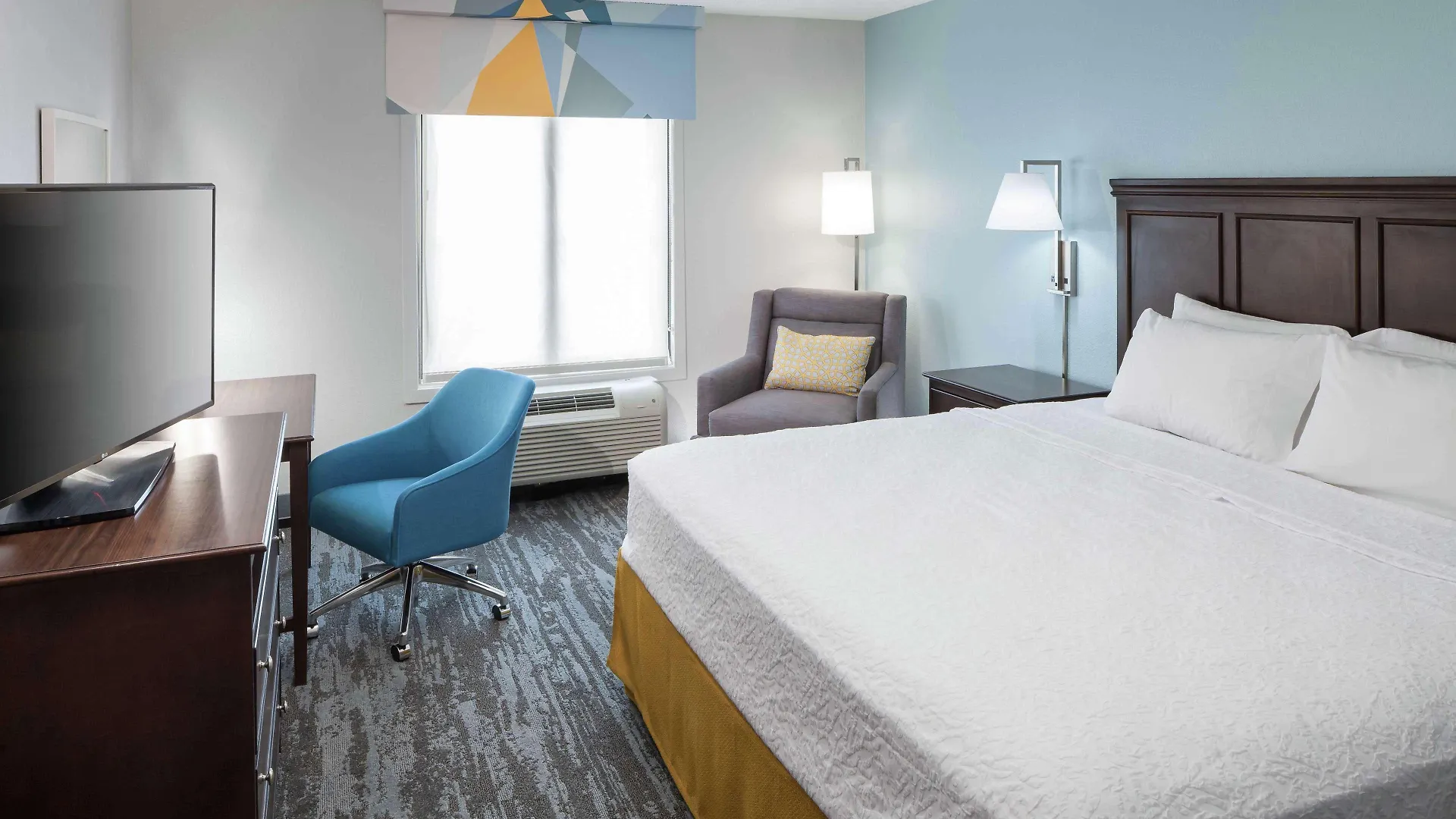 Hampton & Miami-doral Dolphin Mall Hotel