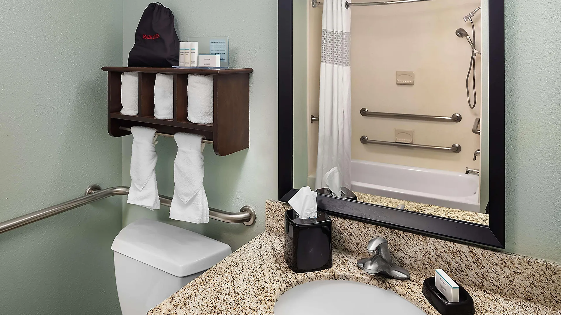 Hotel Hampton & Miami-doral Dolphin Mall 3*