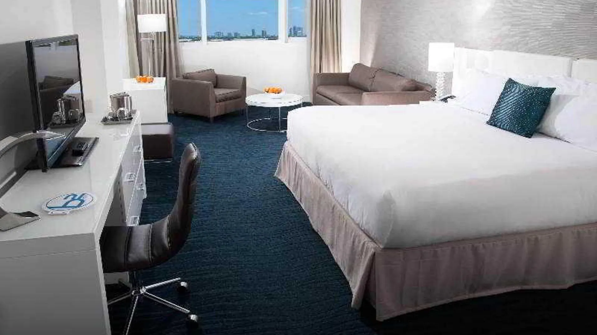 Yve 3* Miami