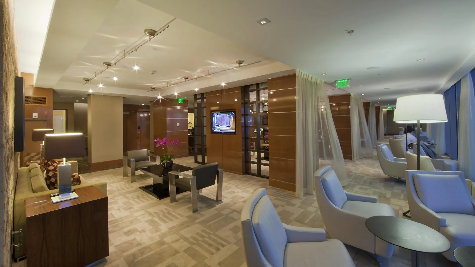 Jw Marriott Marquis Hotel