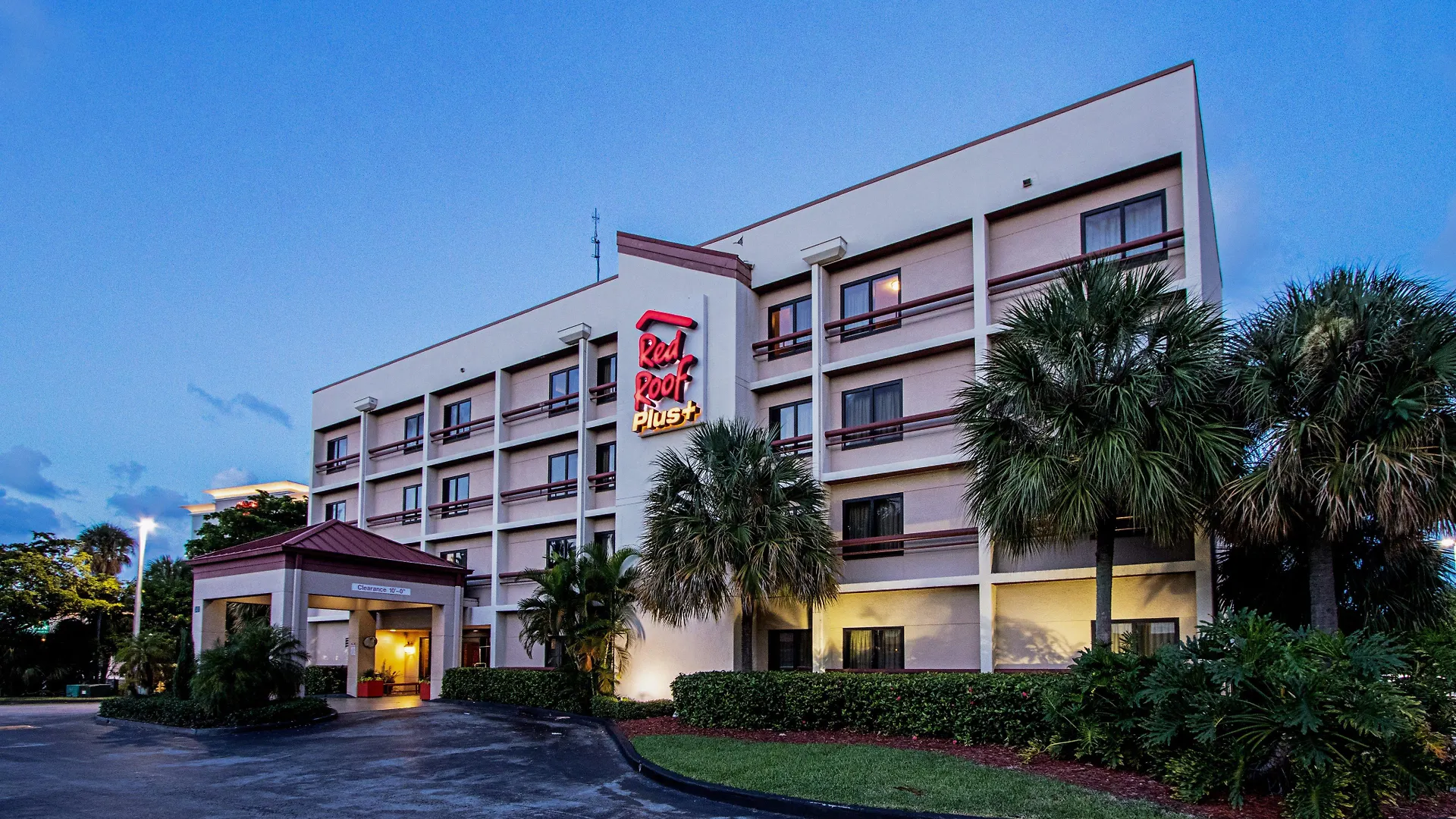 Red Roof Airport Hotell