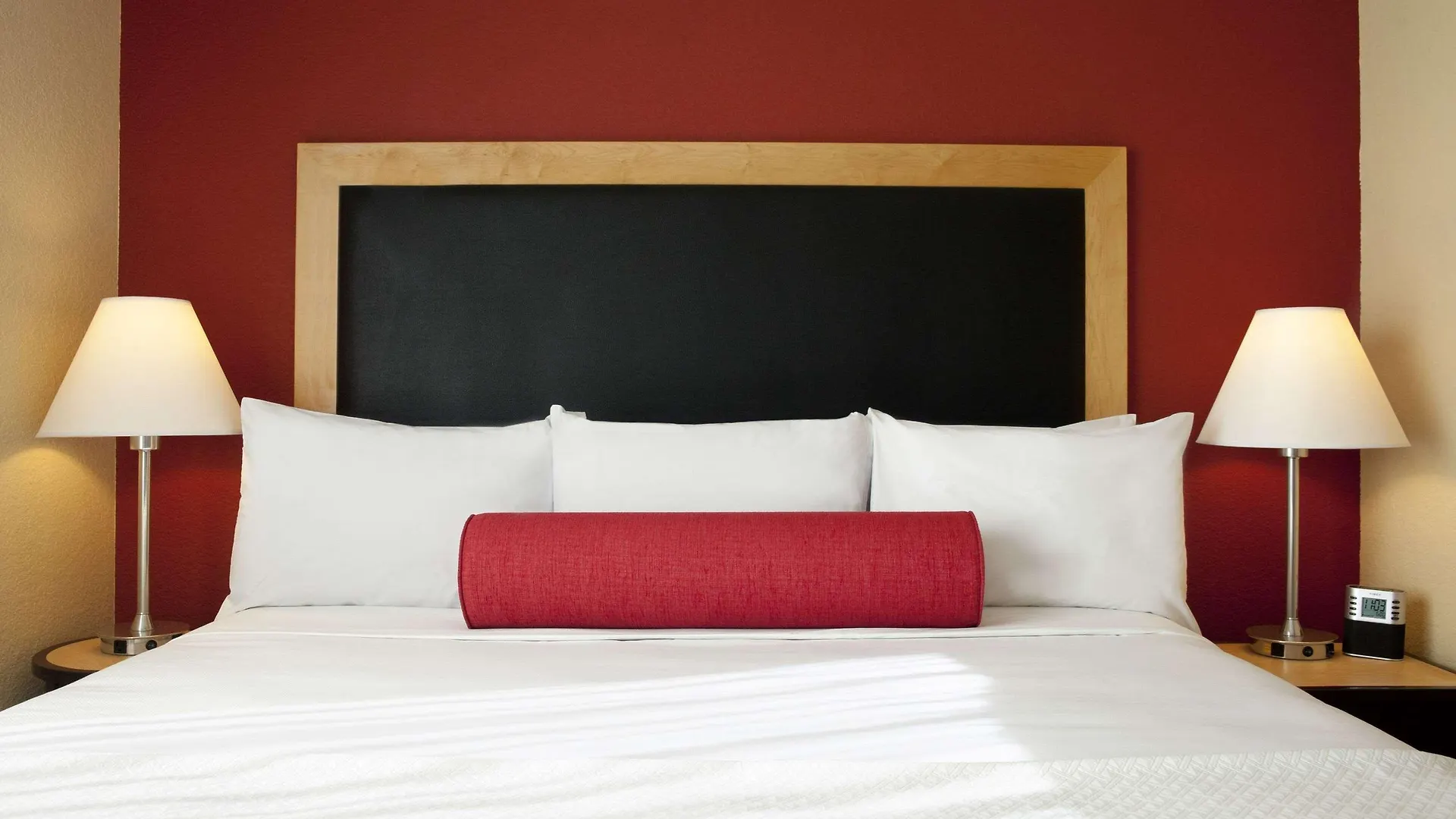 Express Airport-blue Lagoon Area By Ihg 4* Miami