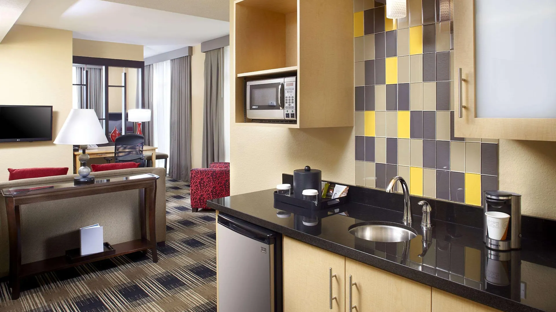 Express Airport-blue Lagoon Area By Ihg