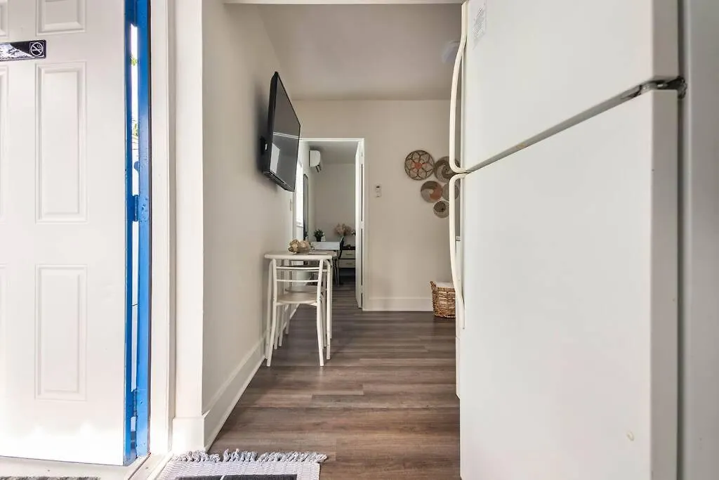 Apartment Sleeps 3, Cozy, Boho Style, In The Heart Of -free Parking Miami