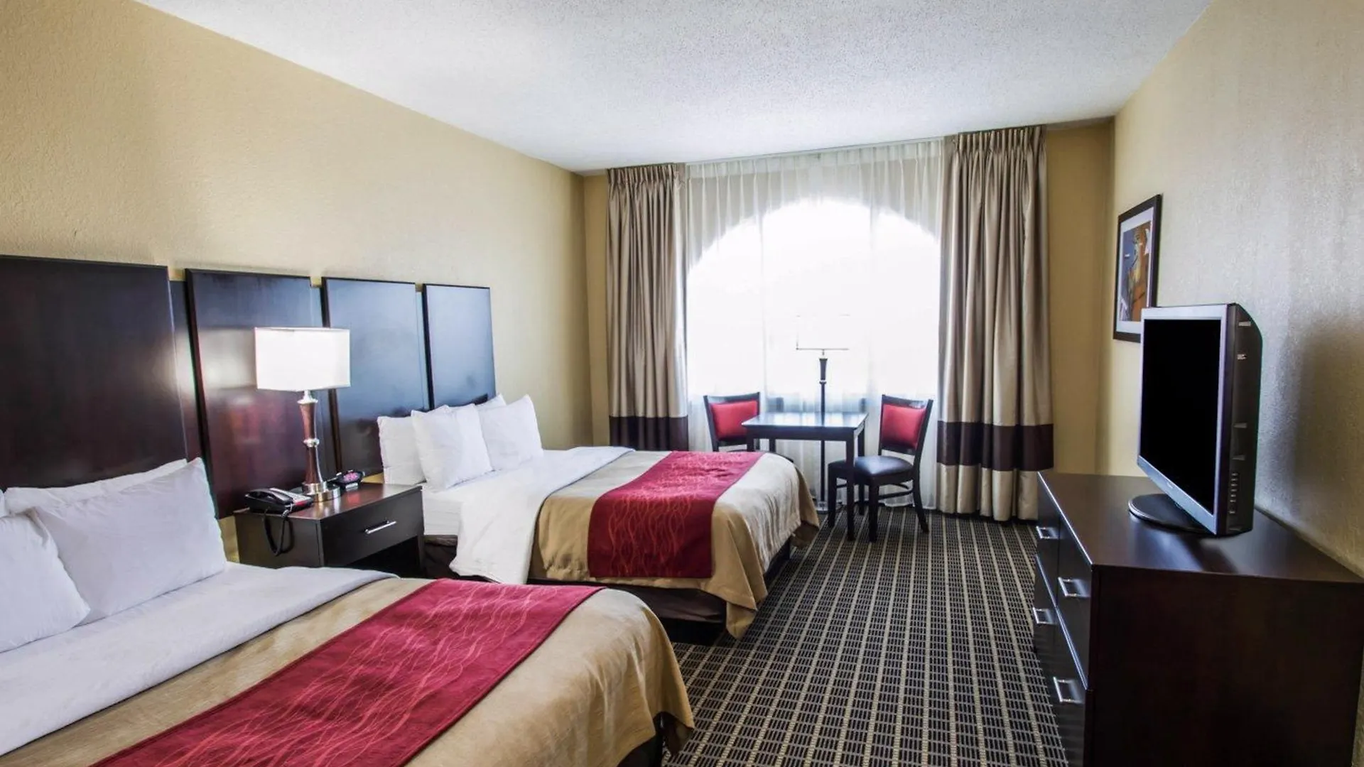 Clarion & Miami International Airport Hotel