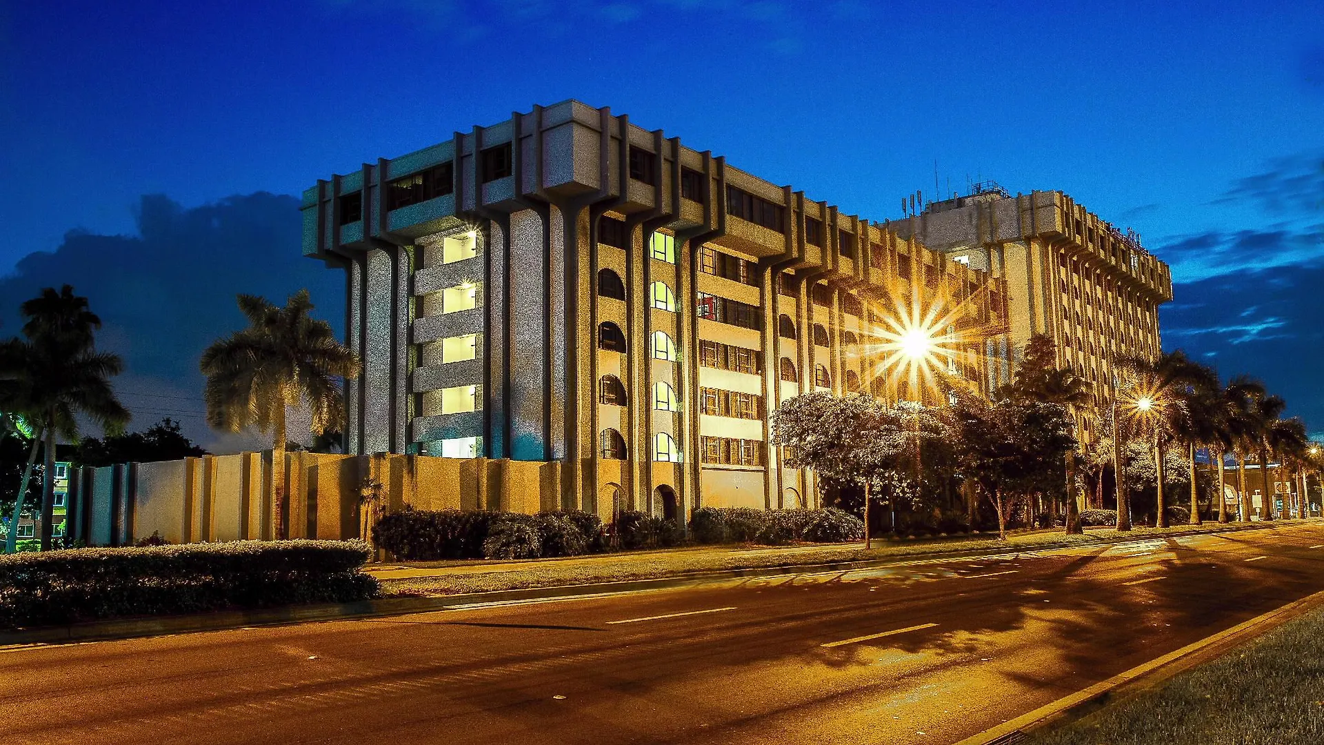 Clarion & Miami International Airport