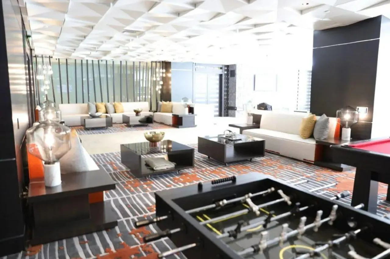 201 Met By Vacations Apartment *