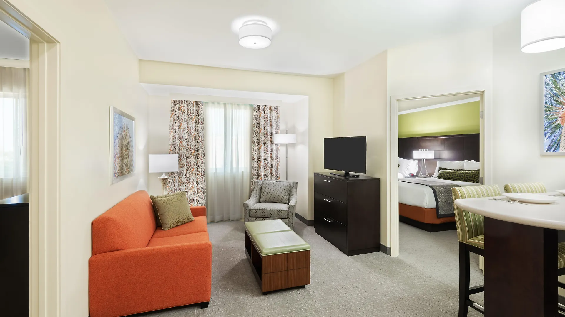 Hotel Staybridge - International Airport By Ihg Miami