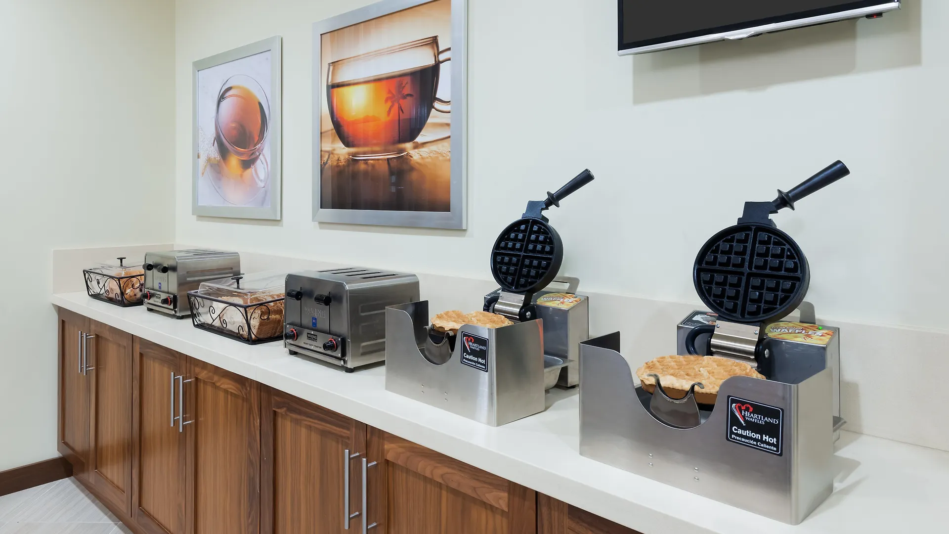 Staybridge - International Airport By Ihg