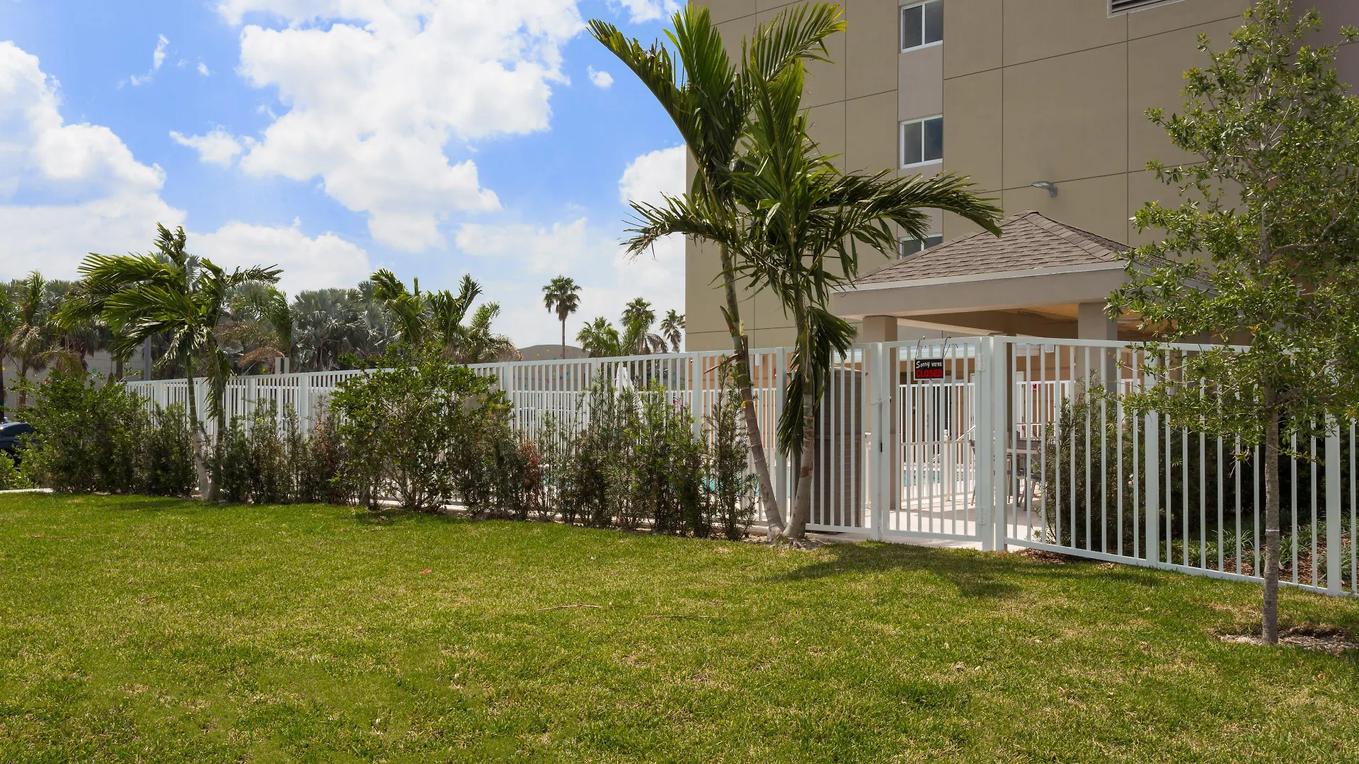 Candlewood Miami Intl Airport - 36th St By Ihg Miami Springs