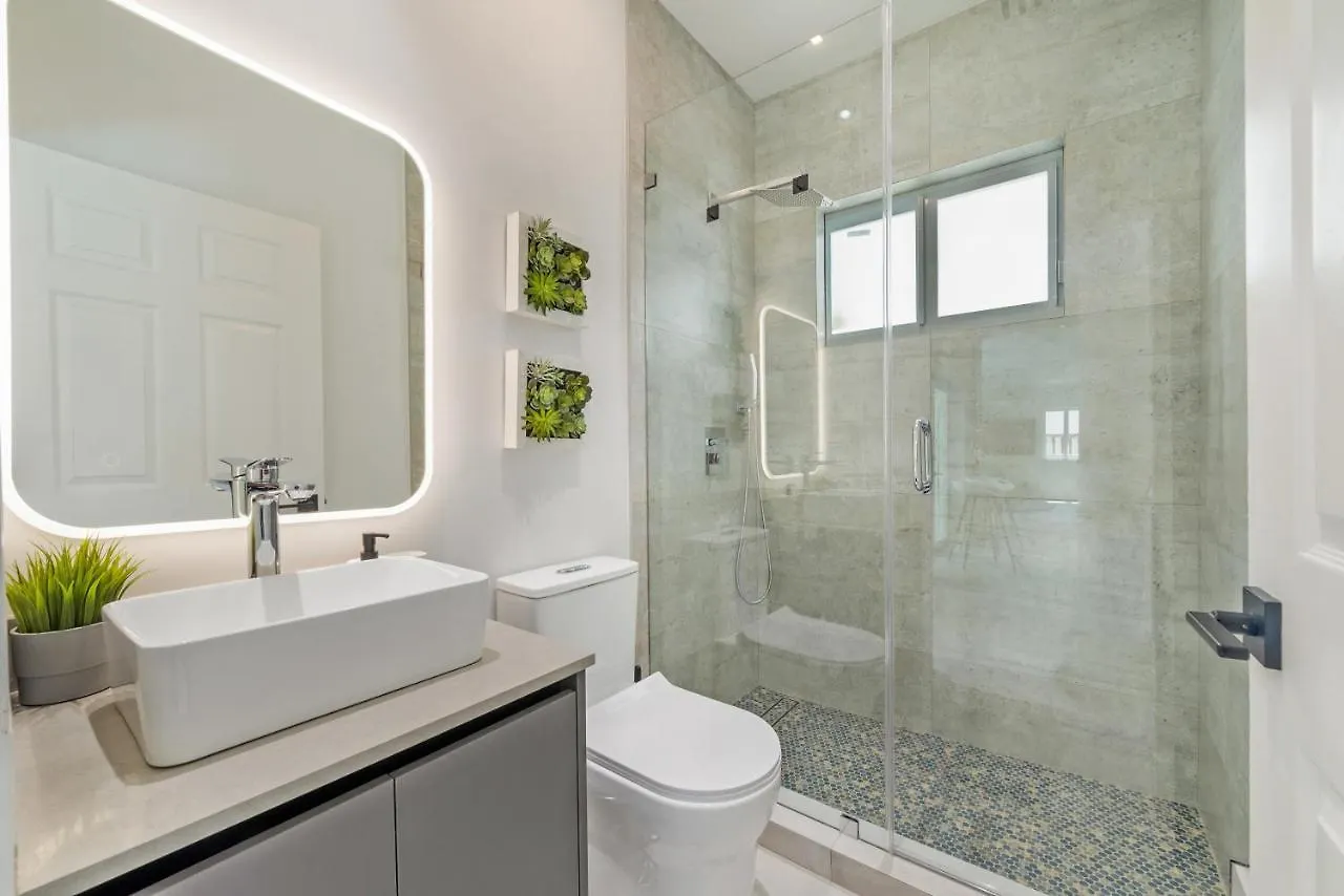 Holiday home Glamour - 5br, Heated Pool, Game Haven L23
