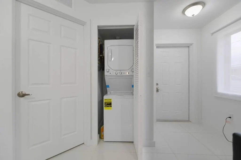 Brand New Duplex 3 Bedroom 2,5 Bathrooms With Parking Holiday home Miami