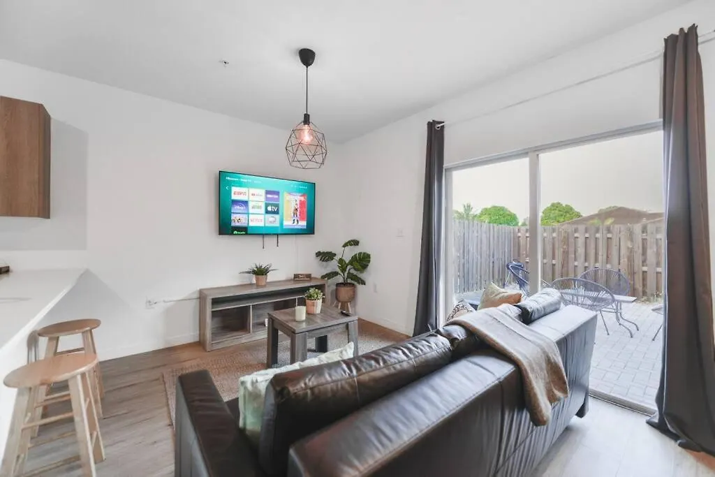 Wonderful Townhouse With 3 Bedrooms * Miami