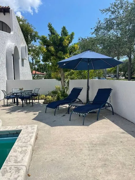 At St. Place “h”, Luxury, Pet Friendly
