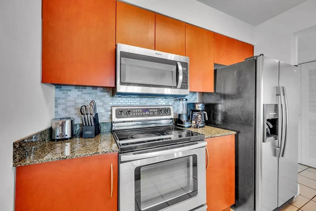 40th Floor Ocean View - Location * Miami