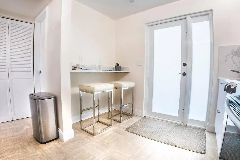 At St. Place “h”, Luxury, Pet Friendly Vila