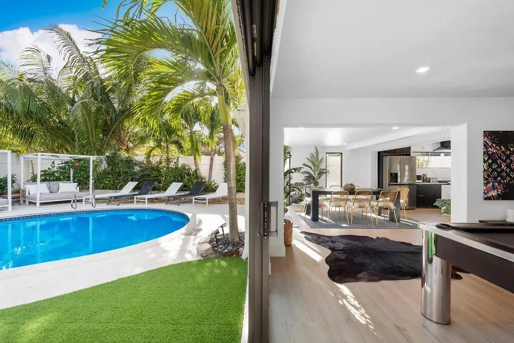 Villa Azur Miami