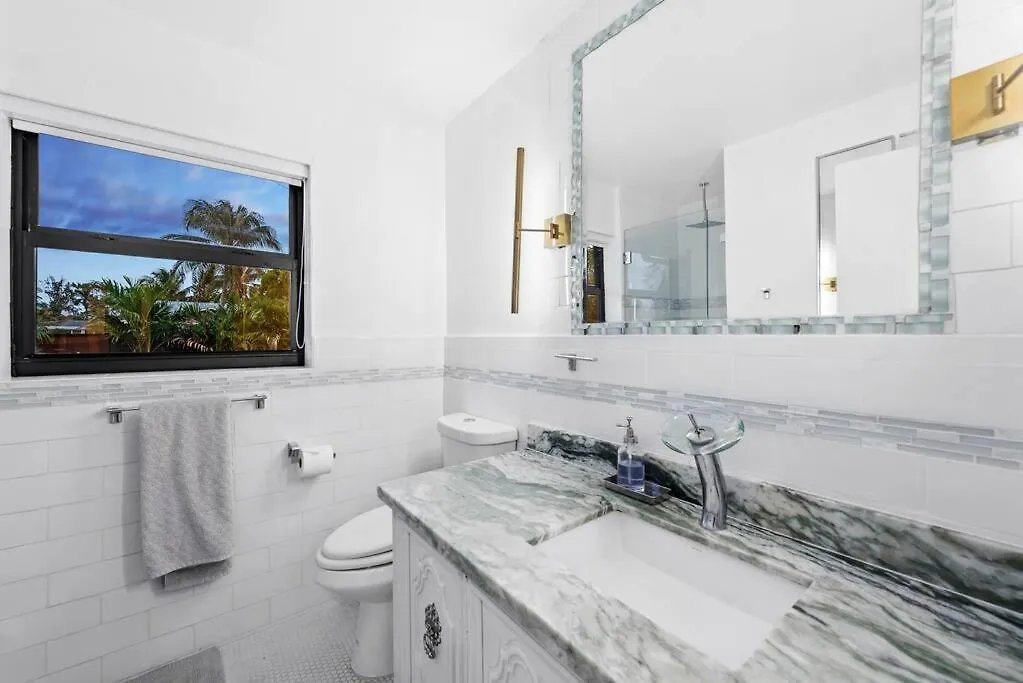 Villa Azur Miami