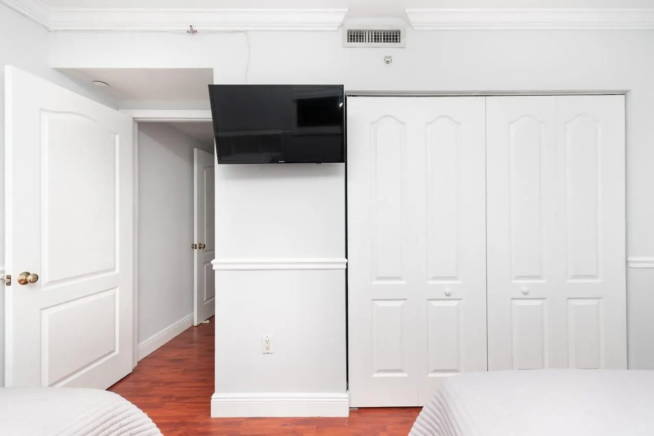 Apartamento Beautiful 2/2.5 W/free Parking Fast Wifi *