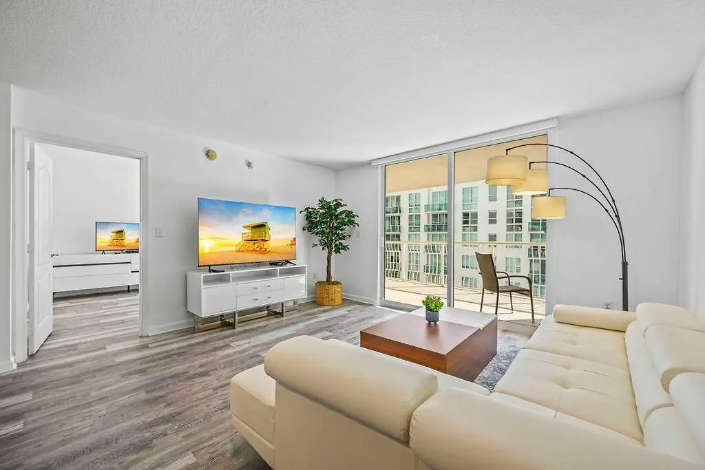 Amazing 1 Bed 1 Bath • Brickell • & Bay View *
