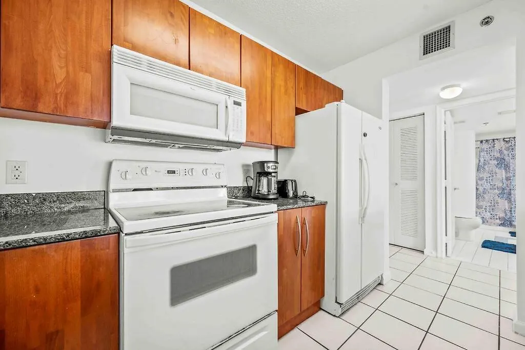 Amazing 1 Bed 1 Bath • Brickell • & Bay View