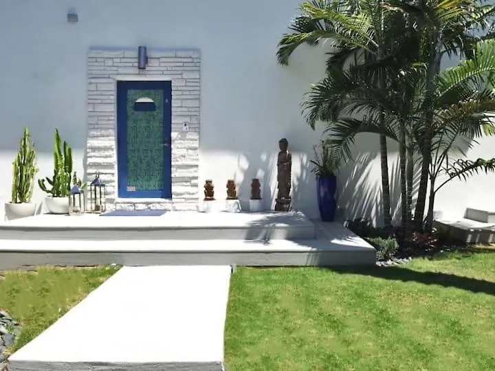 Naomi - Luxury Design New Vila