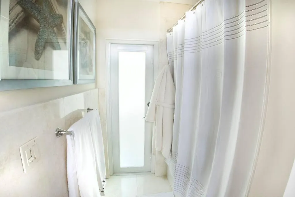 At St. Place “h”, Luxury, Pet Friendly Villa Miami