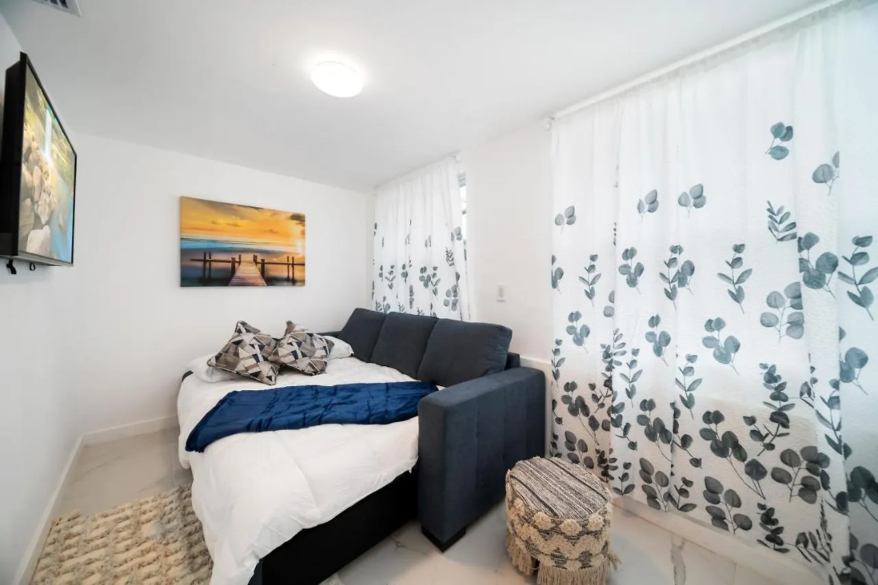 Holiday home Tropical Marlins House