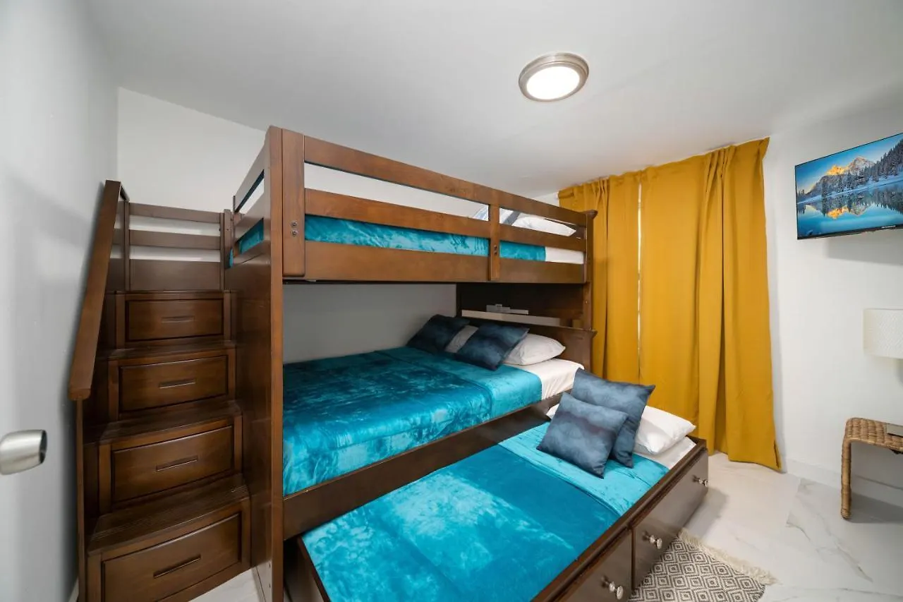 Tropical Marlins House בית נופש מיאמי